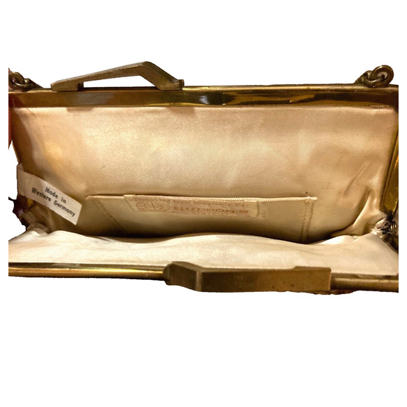 1950s Petit Point Tapestry Purse | West Germany | Gold Snake Chain - Picture 6 of 8